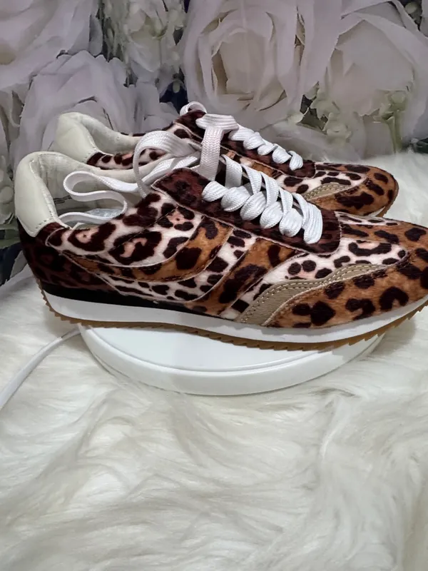 Dolche Vita Esha Sneaker size 7.5 Brown - Image 6