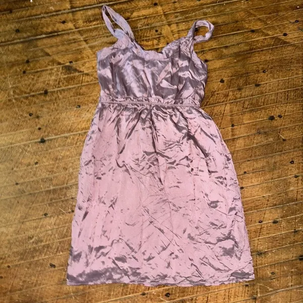 Banana Republic shimmery purple ruffled elegant sz 4 dress - Image 2