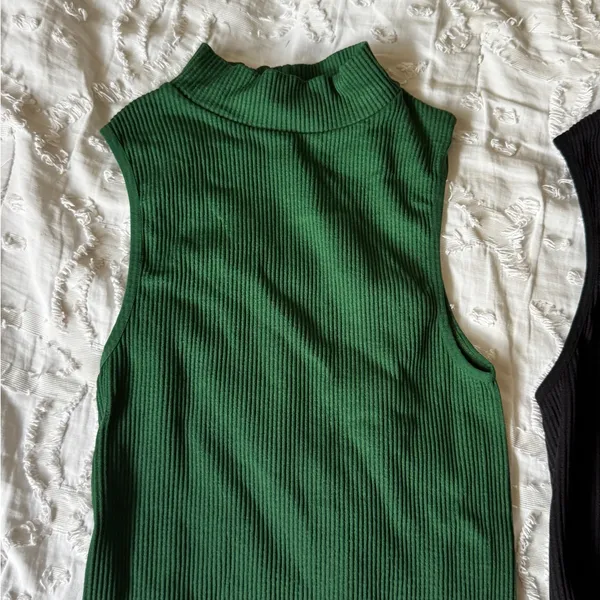 ZARA 2 Pack S Green/Black Ribbed Mock Neck Sleeveless Tank - Image 6