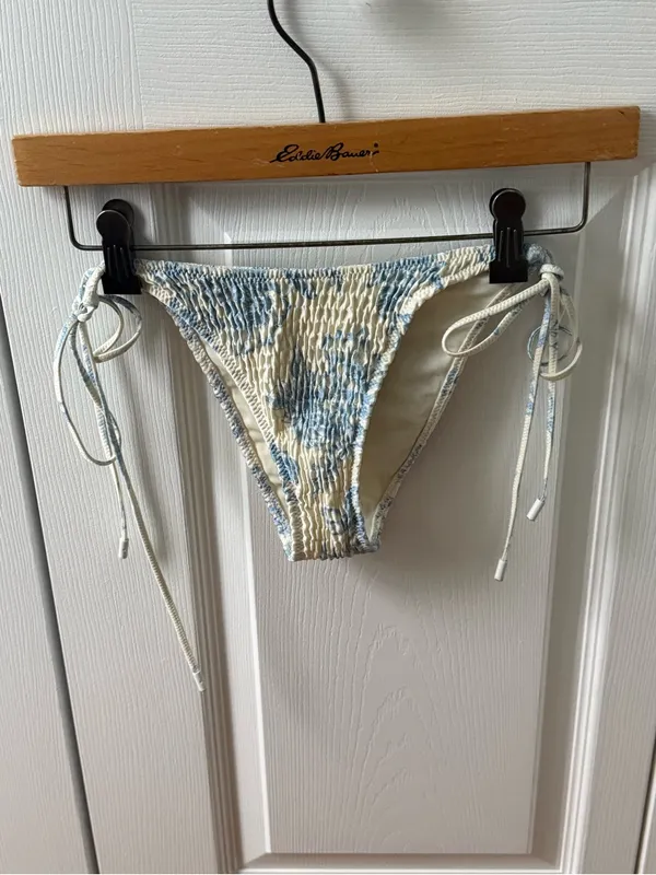 Triangl Vinca Ruched Floral Bikini Bottoms in White and Blue - Image 3