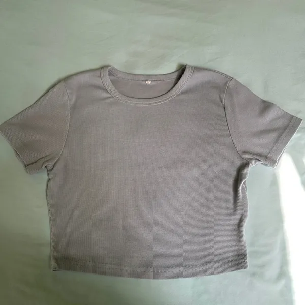 Shein ash blue ribbed crop top - Image 2