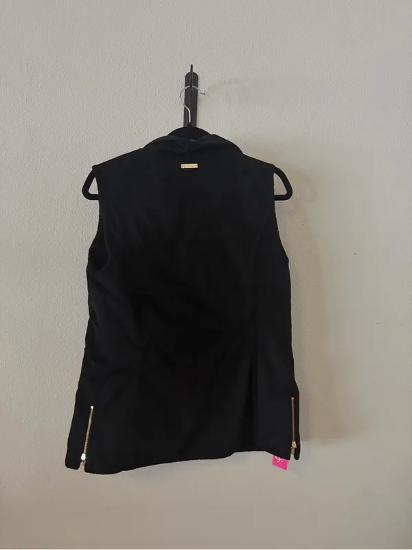 NWT Lilly Pulitzer Skyden Reversible Vest Black Soft Suede and Plush Sherpa - Image 7