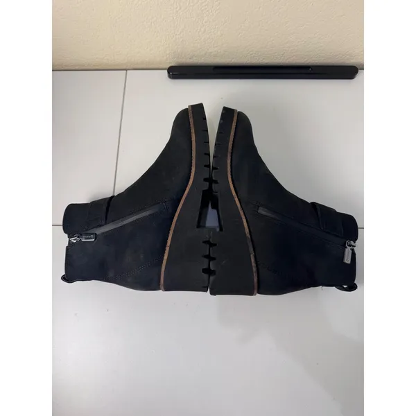 Blondo Waterproof Black Leather Ankle Boots Women 9 Buckle Lug Sole Platform - Image 5
