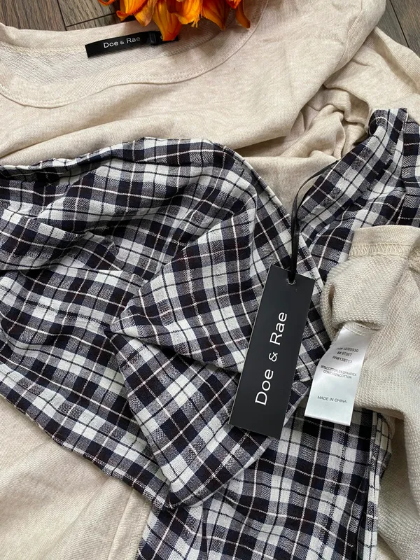 ✅3/$30✅NWT Oatmeal/Black Plaid Long Bell Sleeve Cotton Top MEDIUM - Image 8