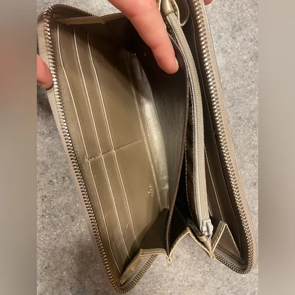 Gucci Imprime Bronze Metallic Monogram Wallet AUTHENTIC - Image 13