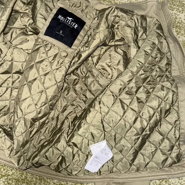 Hollister Quilted Bomber Jacket Khaki Utility Pockets Zip Front‎ Women's Small - Image 12
