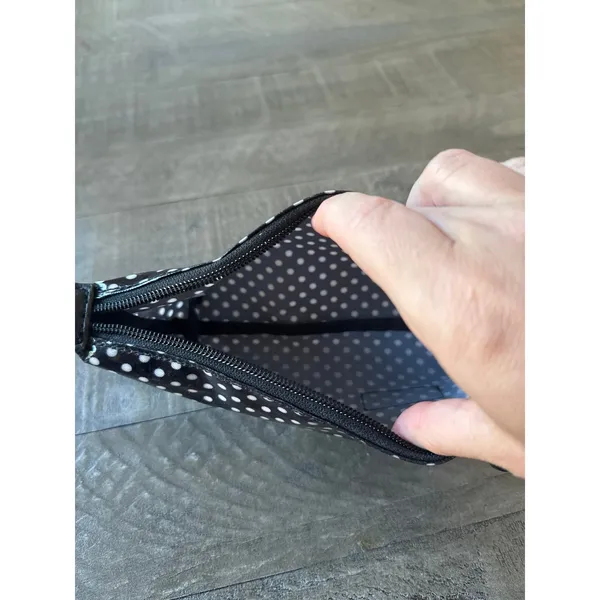 Duluth Trading Company black white polka dot travel bag‎ 8"x5" - Image 7