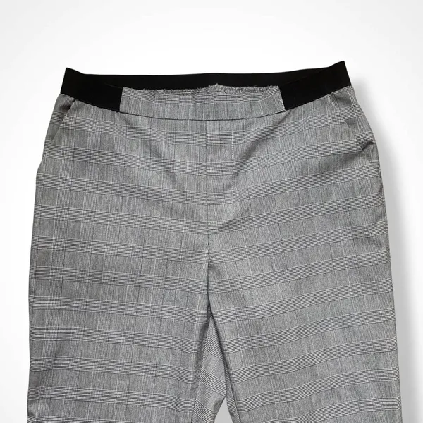 Uniqlo Smart Style Pants in Glen Check Plaid - Image 8