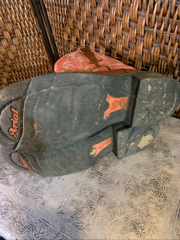 Ariat Women’s Boots Embroidered Size 8B - Image 5