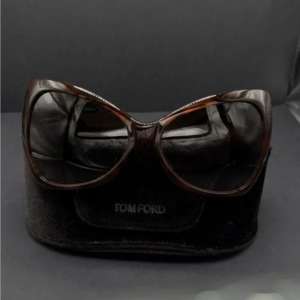 Tom Ford Nico Women's Sunglasses in Rich Brown - Image 4