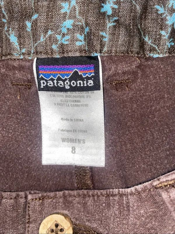 Patagonia Brown Capris with wood buttons - Image 2