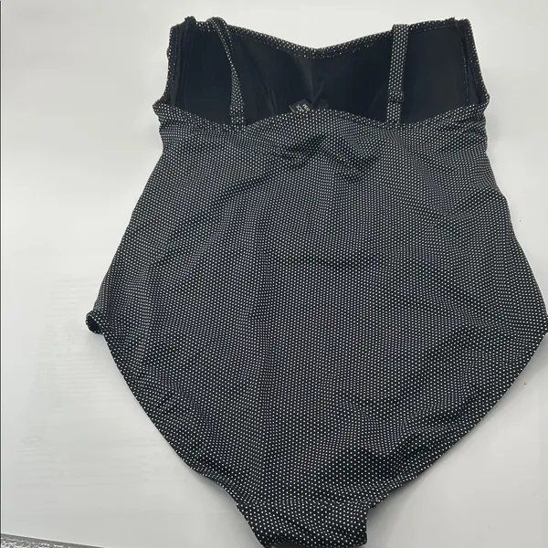 Elegant Black and White Polka Dot Women's One Piece Swimsuit - Image 6
