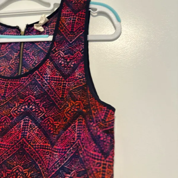 Japna Sleeveless Women Sz: L Chiffon Zigzag Colorful Tank Blouse Top. Zip Back. - Image 10