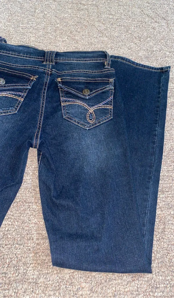 Wallflower Jeans  - Image 2