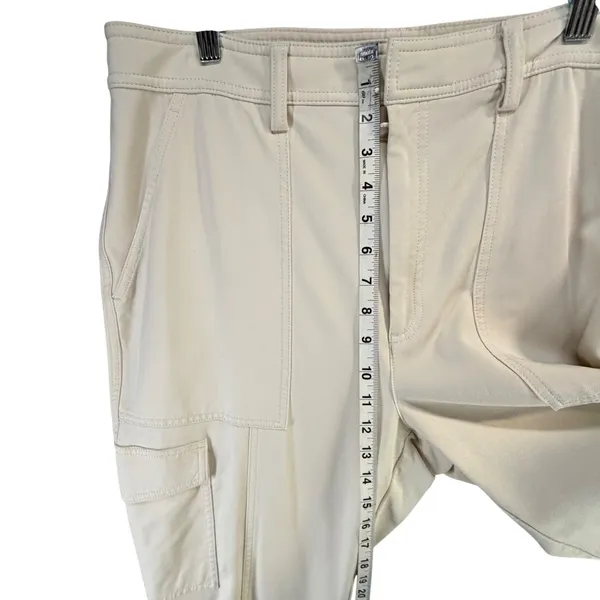 Banana‎ Republic Slim Refined Stretch Cargo Pant Women 16 Cream Modern Utility - Image 6