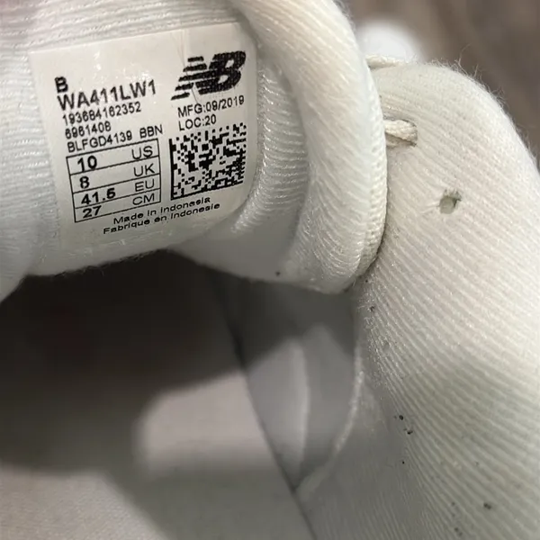 Women’s White New Balance 411 size 10 - Image 11