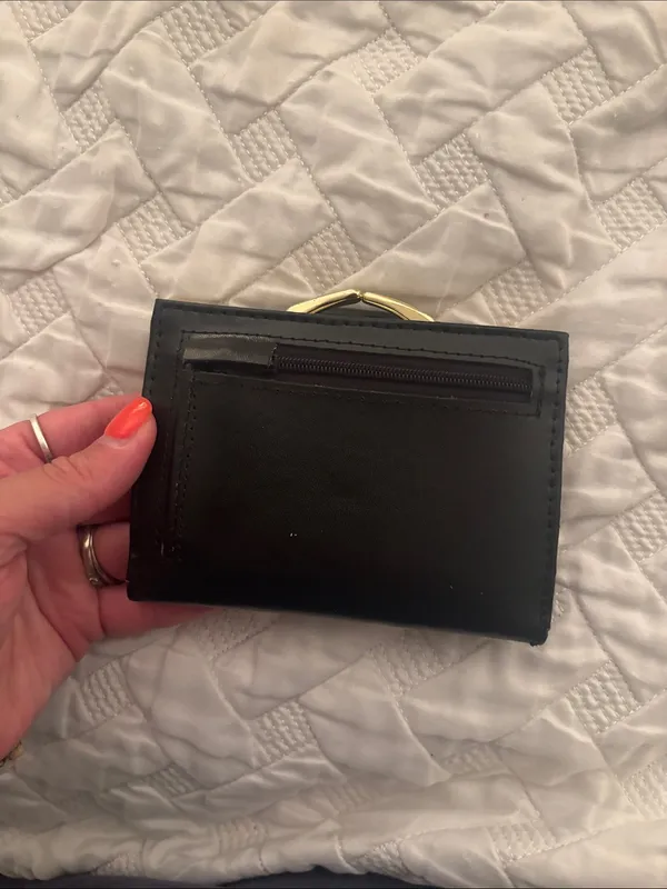 Classic Black Women's Wallet with Gold Trim - Image 6