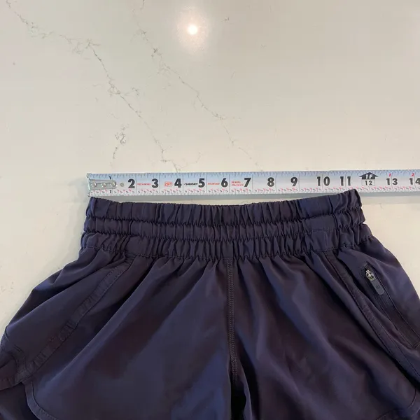 Lululemon Tracker Shorts‎ Size 4 - Image 5