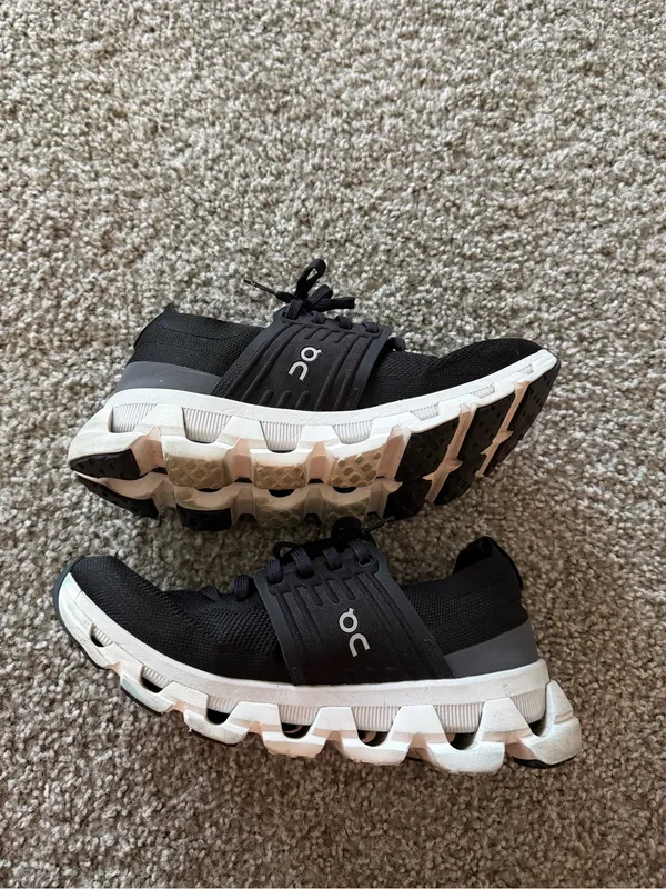 On Running Cloudswift 3 Sneakers On Clouds Womens Athletic Sneakers Size 9 - Image 8