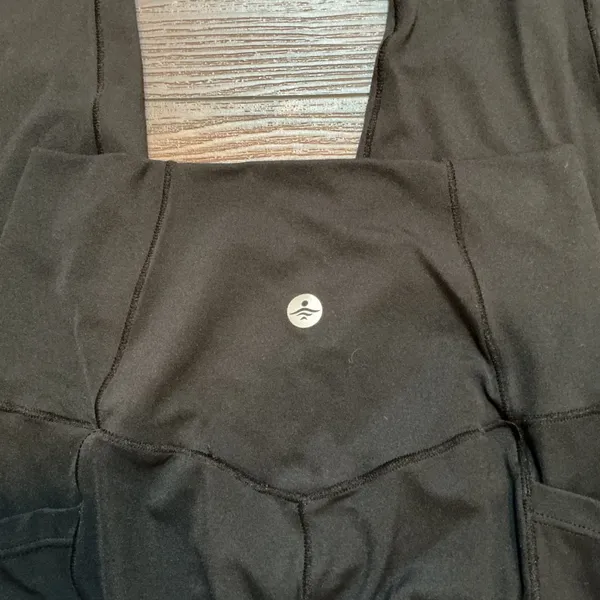 Halara High Waisted Pocket Leggings Black V-Seam Full Length XS Activewear - Image 3