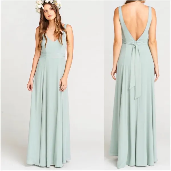 Show Me Your Mumu Jenn Maxi Dress in Silver Sage. Size M - Image 2