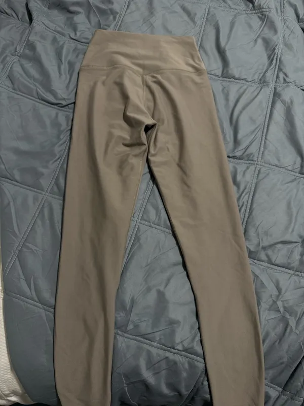 Abercrombie & Fitch leggings - Image 4
