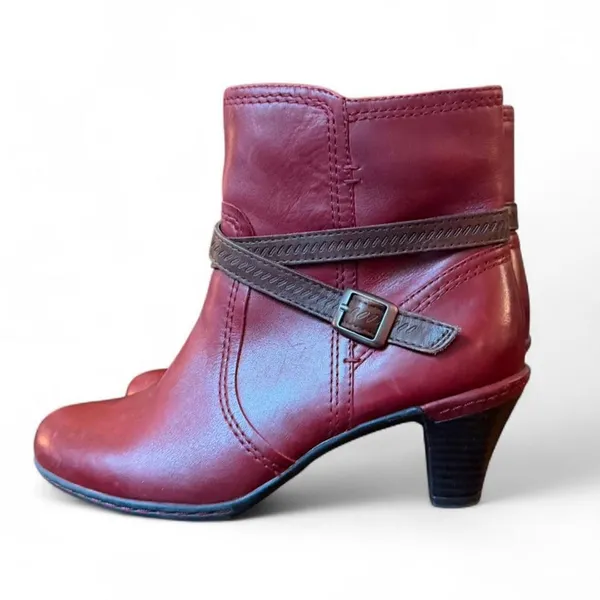 Rockport Cobb Hill Women’s Leather Ankle Boots – Size 7M | Wine/Burgundy - Image 2