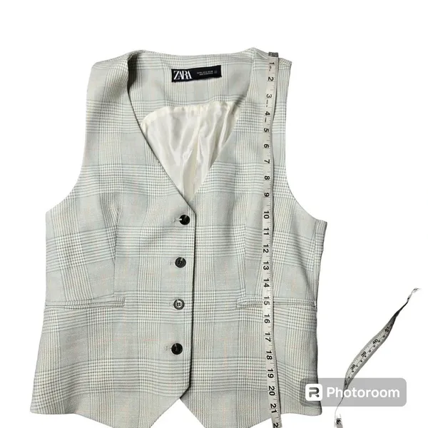 Zara Plaid‎ Button Front Vest - Image 4