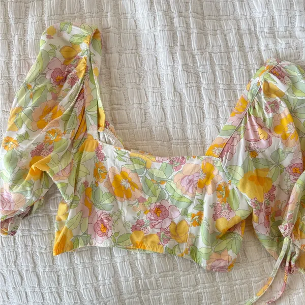 Showpo Multicolor Floral Crop Blouse - Image 3