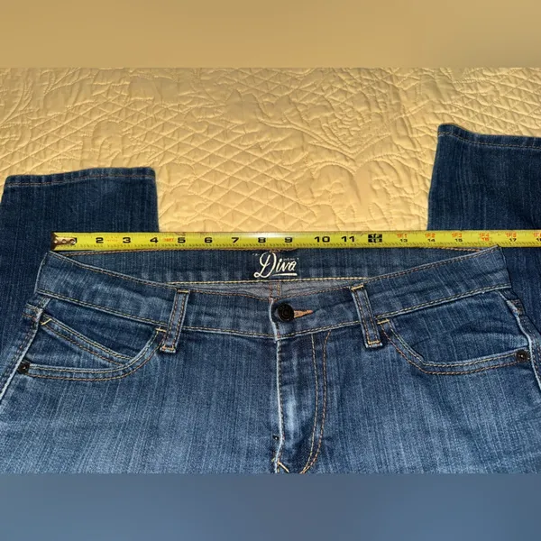 Old Navy Diva Jean size 8 LONG - Image 3