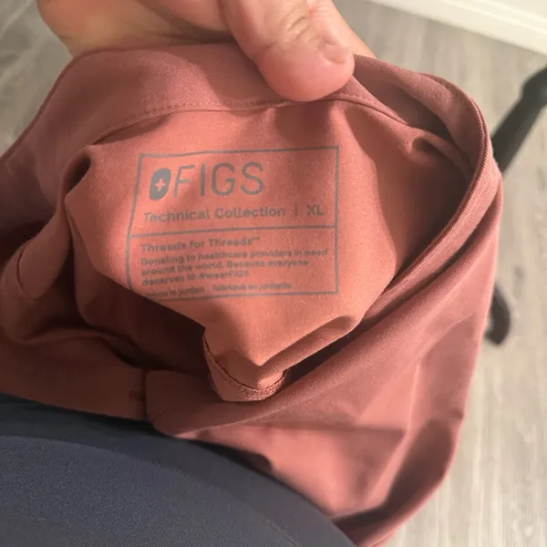 Figs Rafaela mauve pink XL top - Image 9