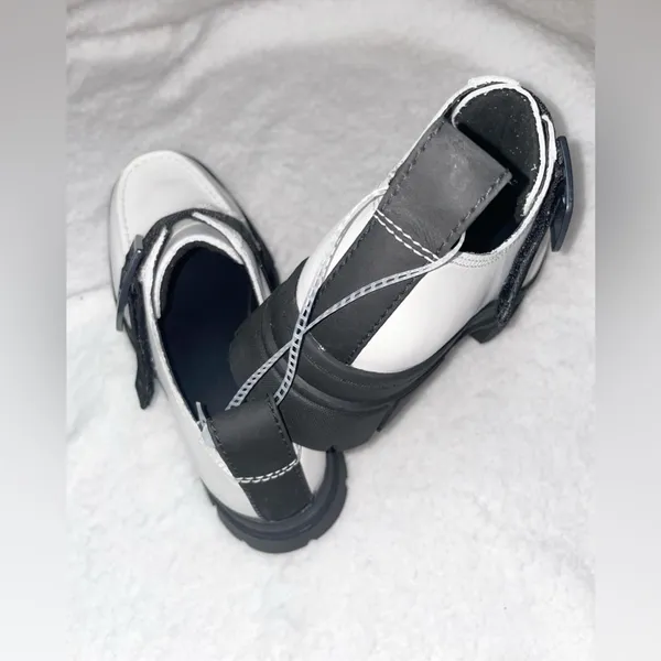 UGG Marin Mega Slip On Loafers White Black‎ Lug Sole Platform Women’s 6 - Image 6
