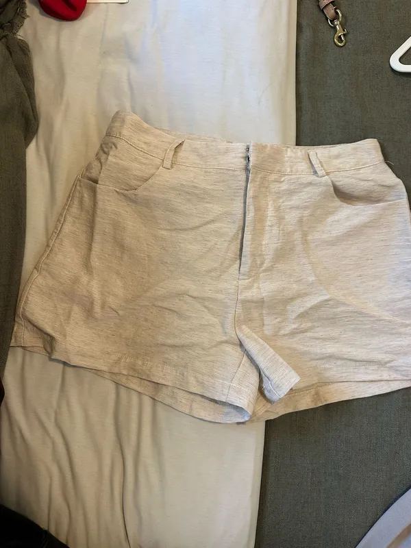 SheIn linen shorts - Image 2