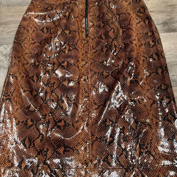 Express x Negin Mirsalehi Snakeskin Leather-like Midi Skirt‎ 10 - Image 5