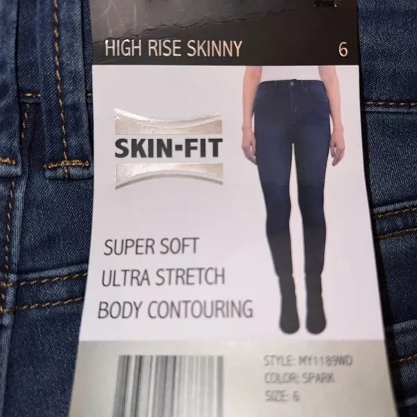 Seven 7 brand skin fit jeans! Nwt! High rise skinny! - Image 7