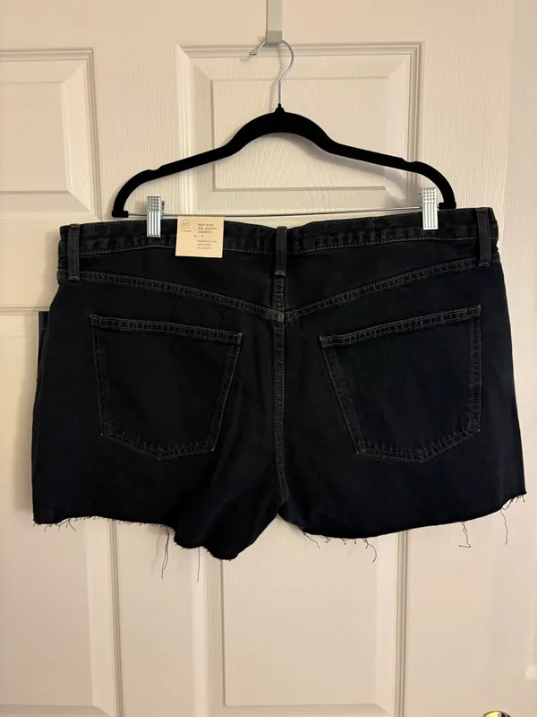 Universal Threads Denim Shorts Mid-Rise - Image 4