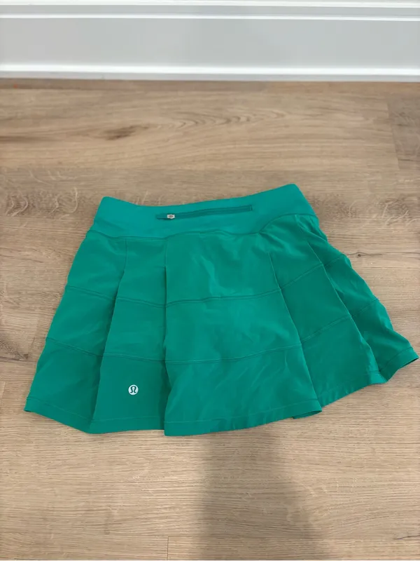 Lululemon Pace Rival Mid Rise Skirt in Kelly Green - Image 4