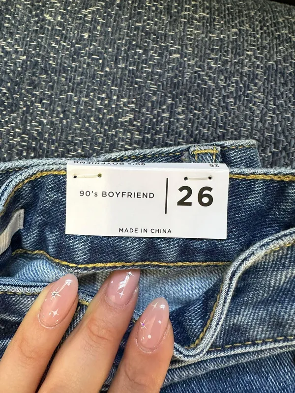 90’s Boyfriend Jeans - Image 4