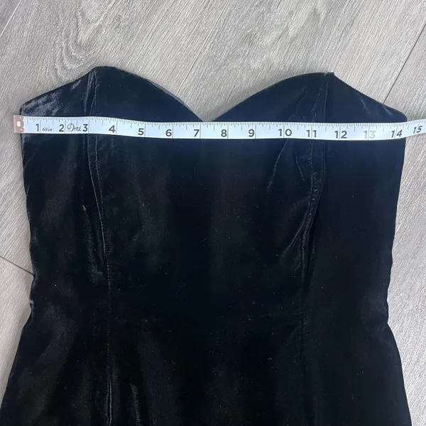 The Limited Elegant Black Strapless Mini Dress with Sweetheart Neckline 2 - Image 10