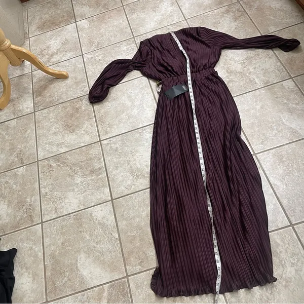 White House | Black Market NWT Sz 0P Burgundy Pleated Cutout‎ Maxi Dress w. Chain Orig Price $250 - Image 7