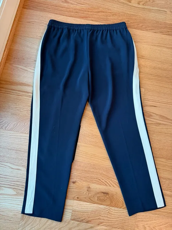 J.Crew Navy Cream Side Stripe Track Pants Size 10 - Image 4