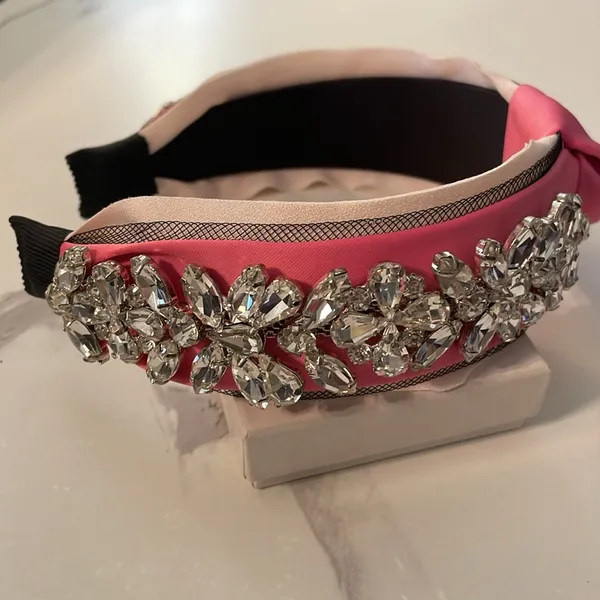 Elegant Pink Embellished Headband - Image 3