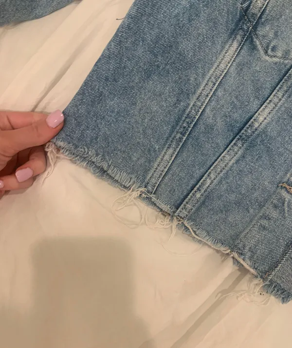 Cropped Distressed Denim Jacket - Image 4