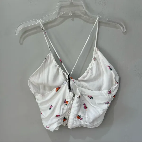 NEW Sky to Moon Top Medium Cropped White Pink Floral Spaghetti Straps‎ NWT - Image 4