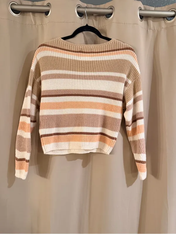 Abercrombie & Fitch Striped V-Neck Sweater in Beige, White, Peach - Image 2