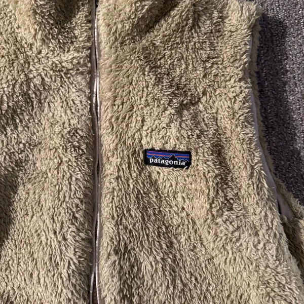 Women’s patagonia vest - Image 2