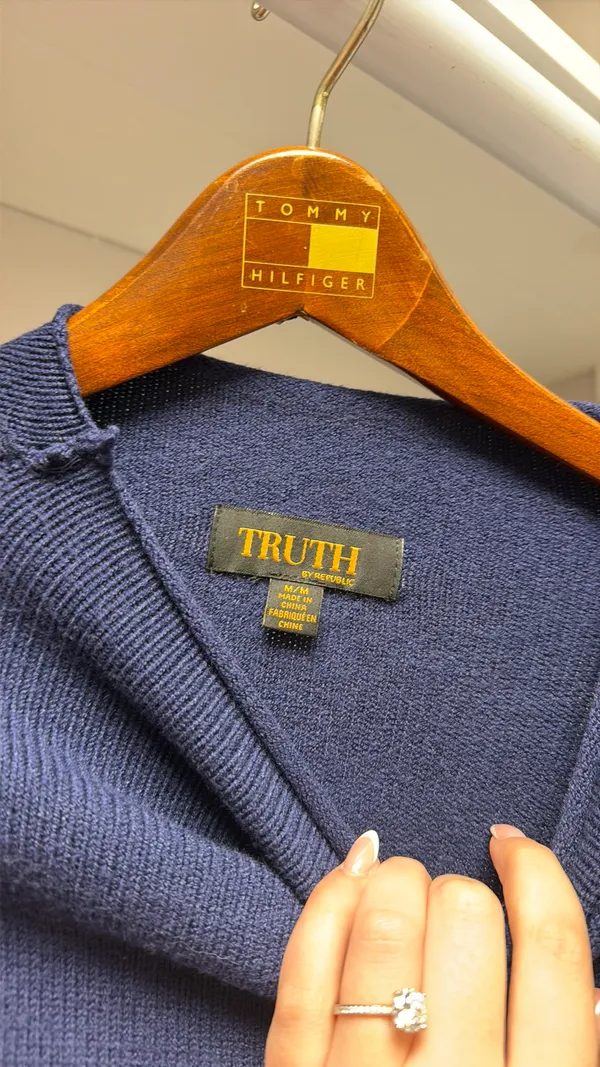 Sweater Blue Size M - Image 2
