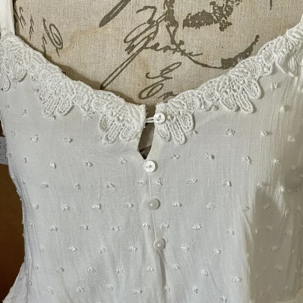 Urban Romantics Womens Blouse Tank Sz Small White Tiered Sleeveless Cottagecore - Image 6