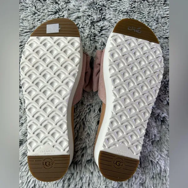 NWOT UGG Pink and Tan Slippers with Suede Bows - Image 6