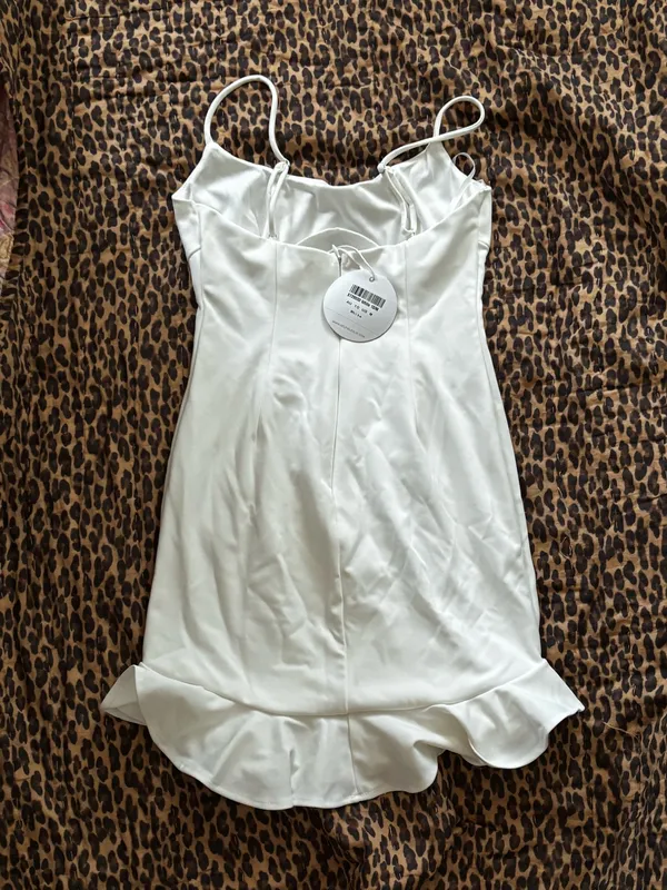 Selfie Leslie Classic Graduation Dress - Image 3